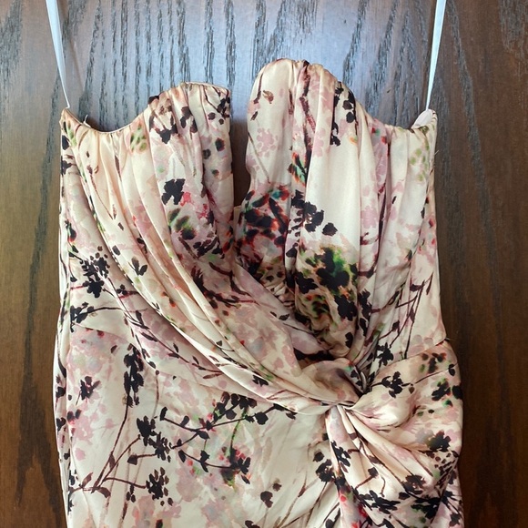 Katie May Come On Home Dress in Pink Botanical, Strapless midi
Size Small - Picture 6 of 9
